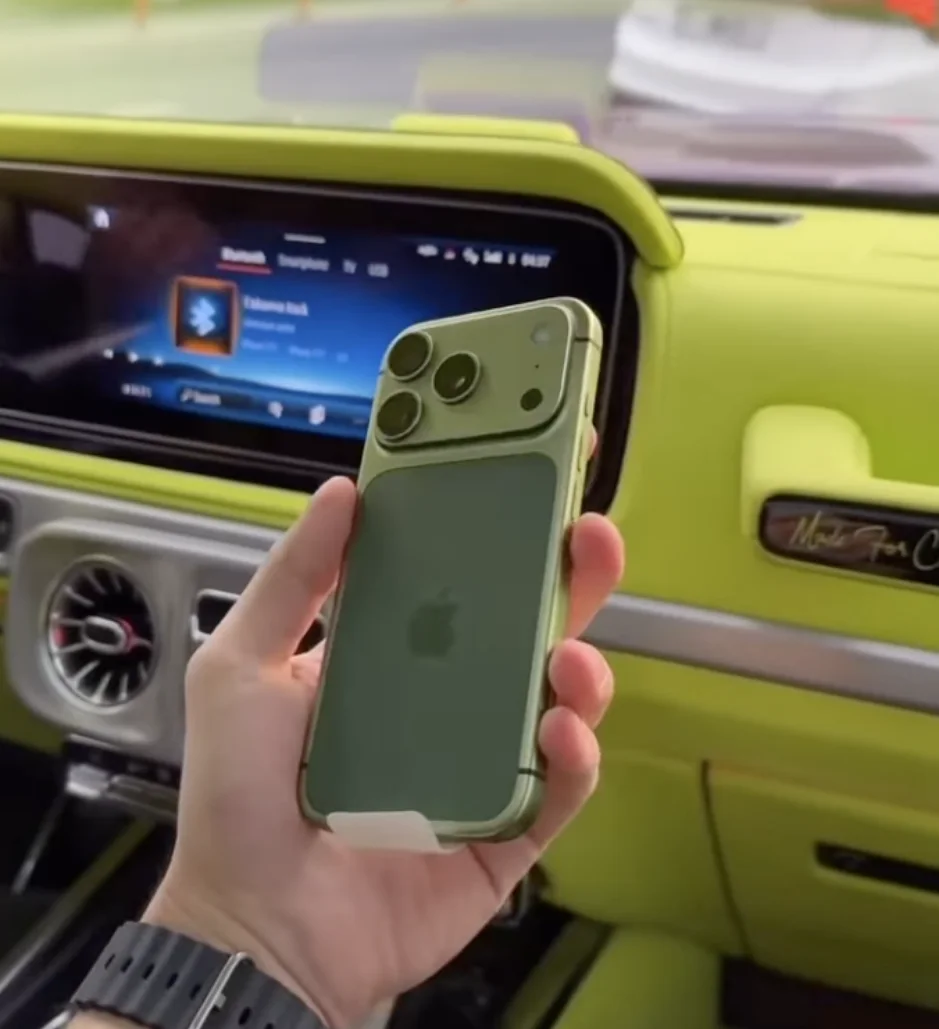 iPhone personnalisé appartenant à un client originaire de Émirats arabes unis